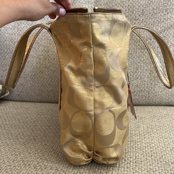 COACH Poppy OP Art Gold Signature Monogram Logo Glam Tote - Picture 12 of 16